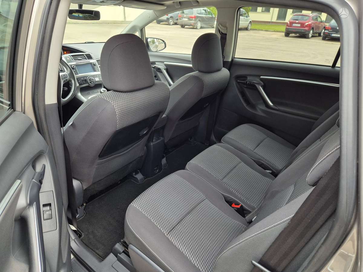 Toyota Verso 2015 — photo 8