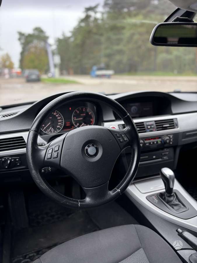 BMW 320 2006 — photo 9