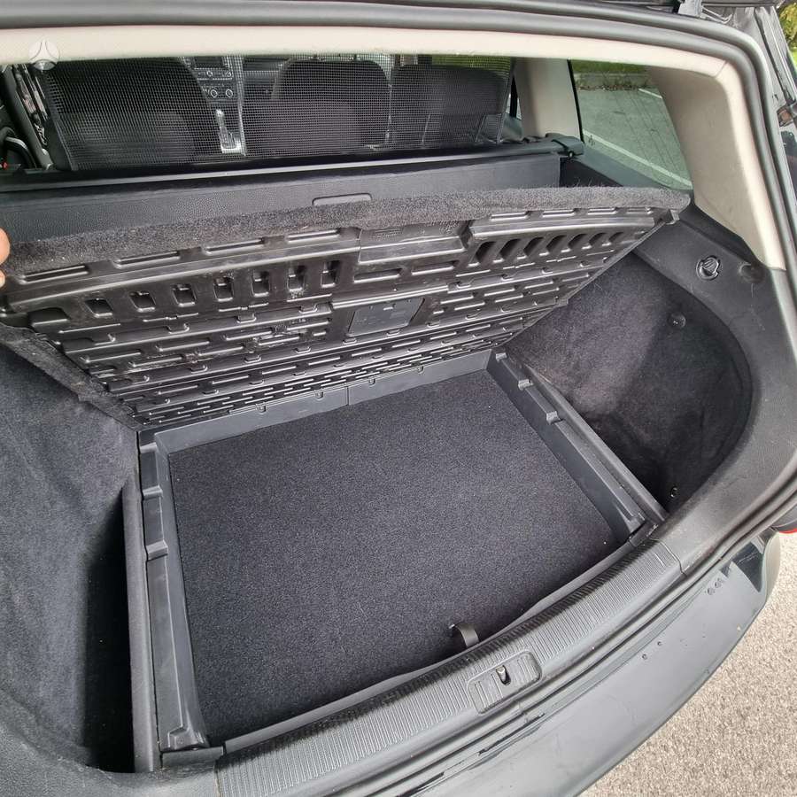 Volkswagen Golf 2011 — photo 25