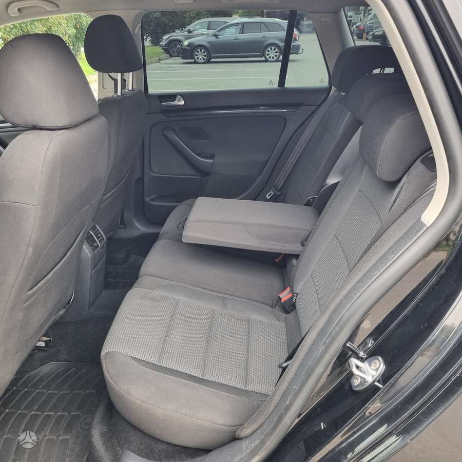 Volkswagen Golf 2011 — photo 9