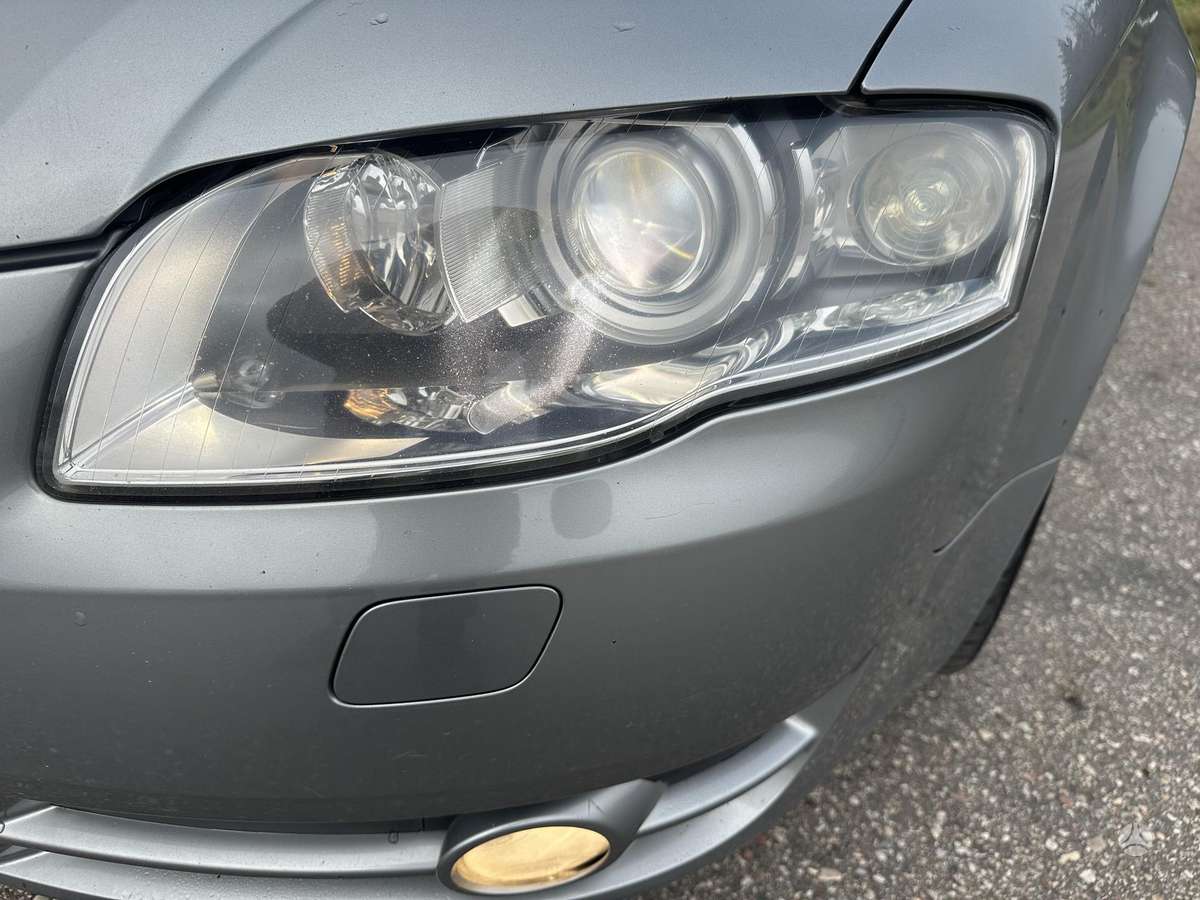 Audi A4 2007 — двигун 1986 cm³, 140 HP (103kW)