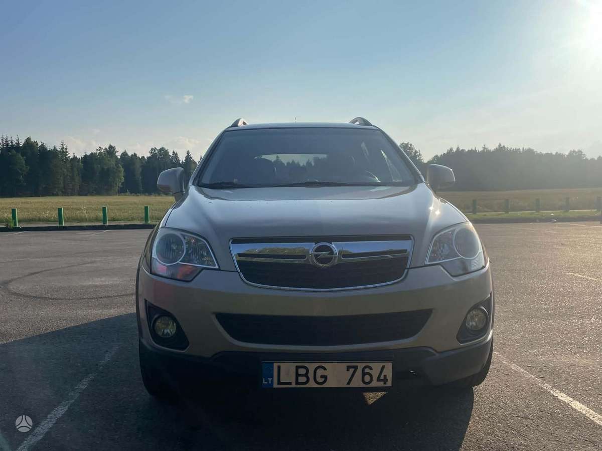 Opel Antara 2012 — rear view