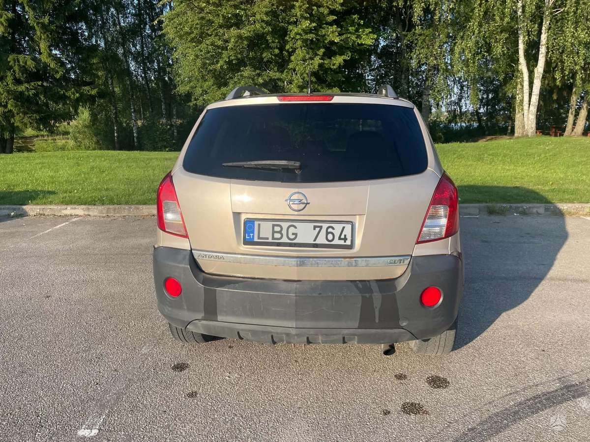 Opel Antara 2012 — interior