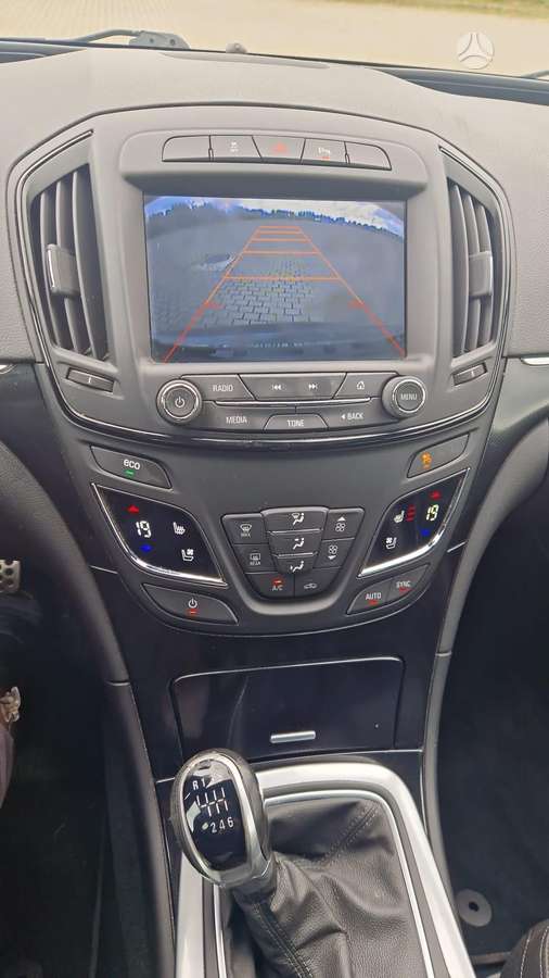 Opel Insignia 2013 — photo 12
