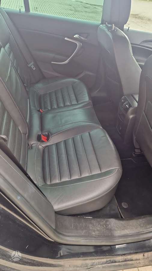 Opel Insignia 2013 — photo 14