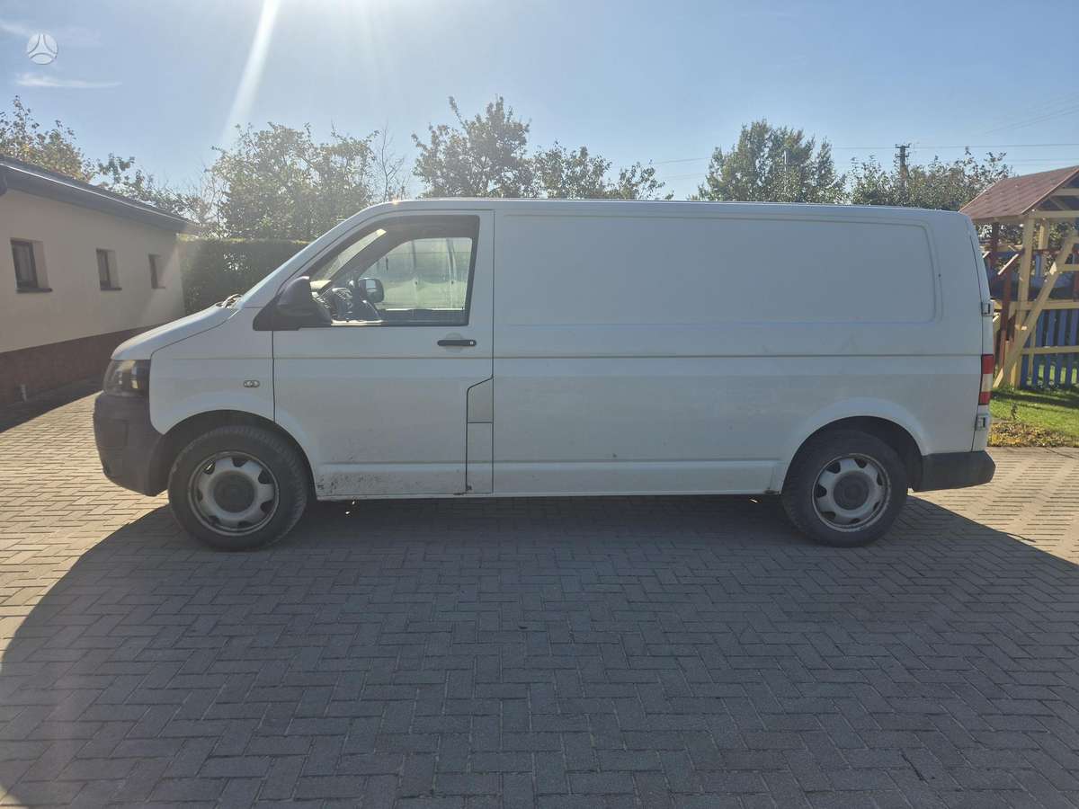 Volkswagen Transporter 2012 — вигляд ззаду