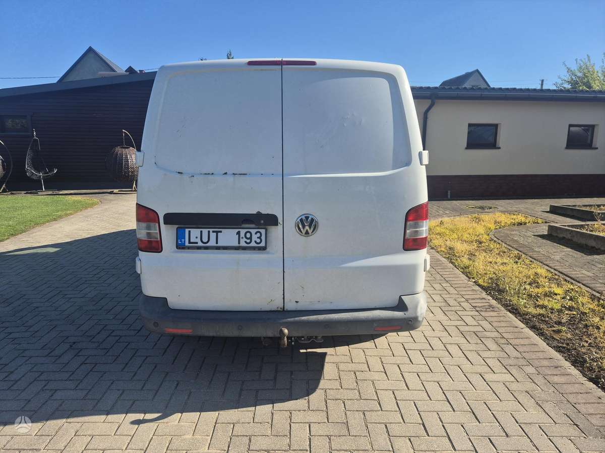 Volkswagen Transporter 2012 — салон
