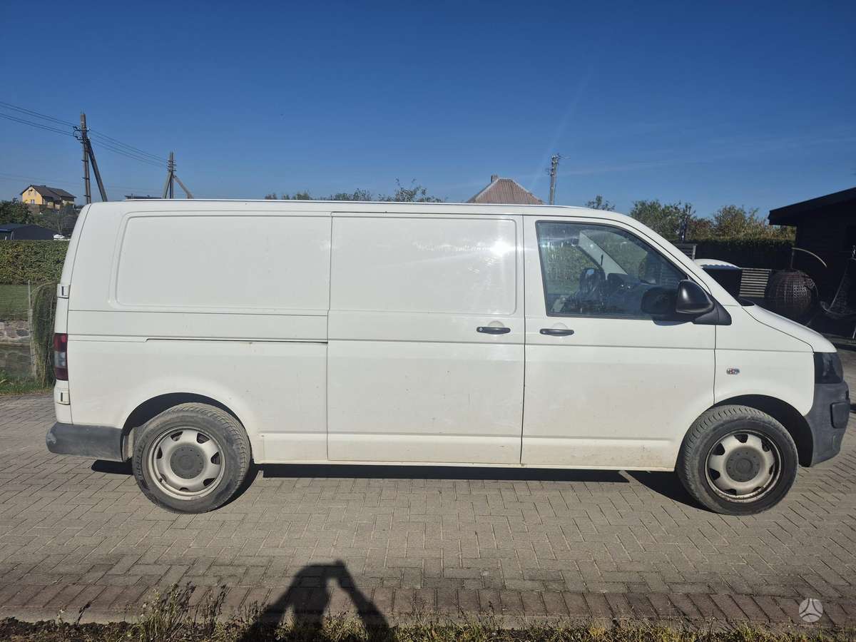 Volkswagen Transporter 2012 — двигун 1968 cm³, 179 HP (132kW)
