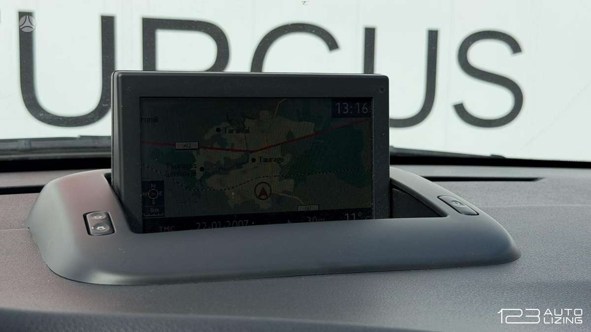 Peugeot 5008 2010 — photo 12