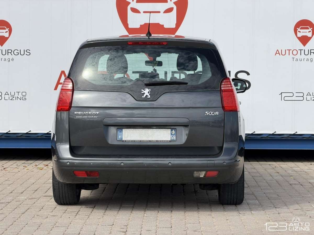 Peugeot 5008 2010 — engine 2000 cm³, 150 HP (110kW)