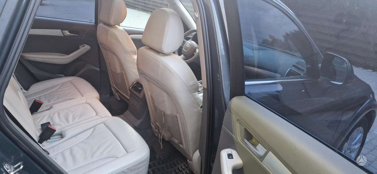 Audi Q5 2009 — photo 10
