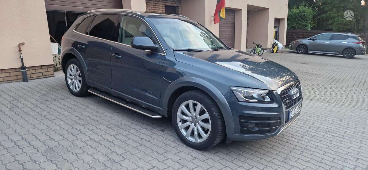 Audi Q5 2009 — photo 8
