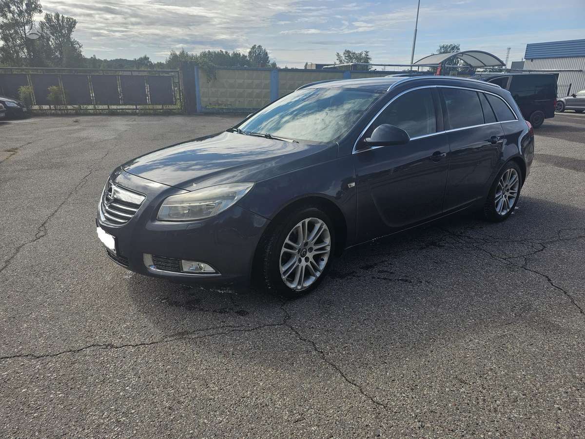 Opel Insignia 2010 — авто для ЗСУ з Європи