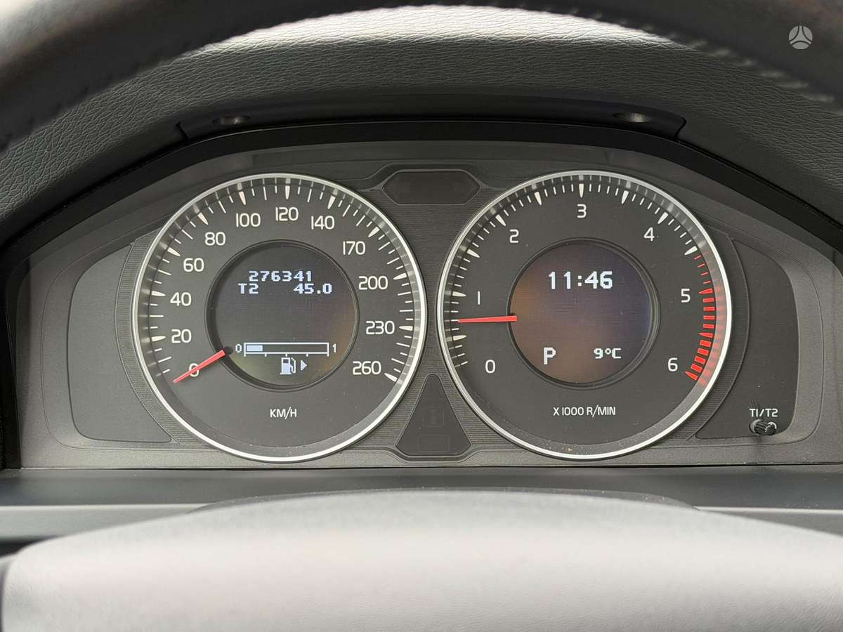 Volvo V60 2011 — photo 10
