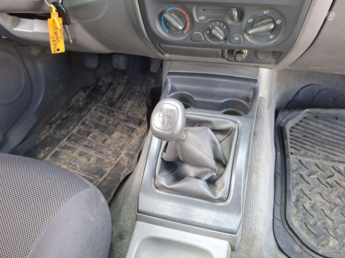 Isuzu TF 2006 — photo 10