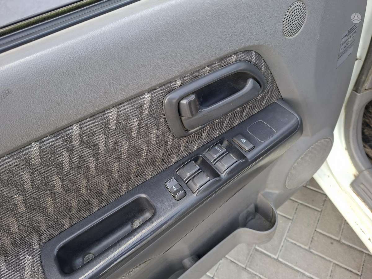 Isuzu TF 2006 — photo 12