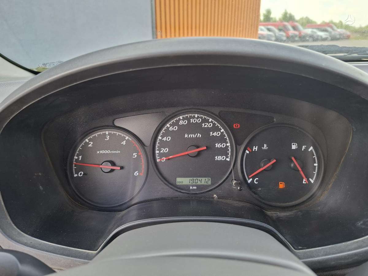 Isuzu TF 2006 — photo 13