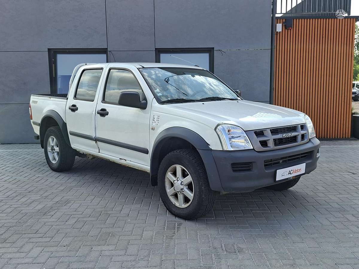 Isuzu TF 2006 — rear view