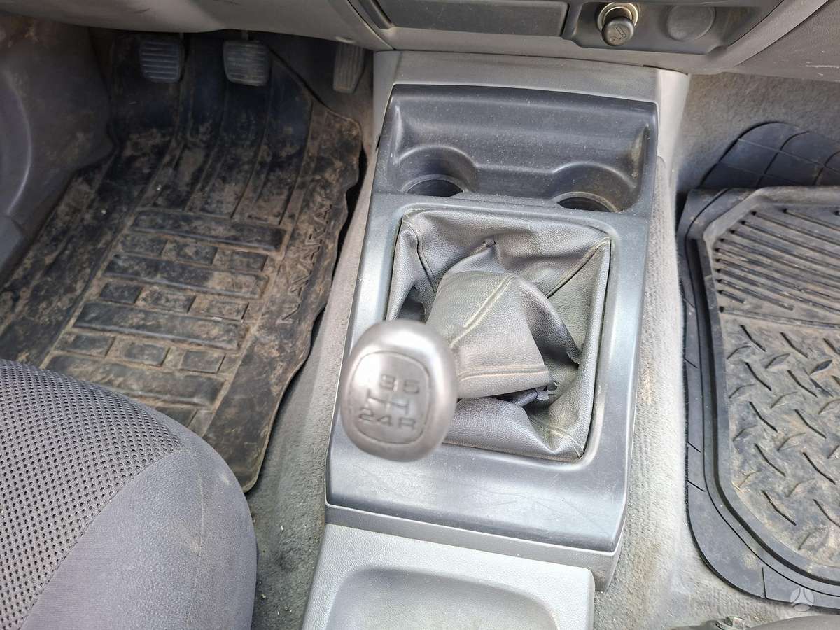 Isuzu TF 2006 — photo 20