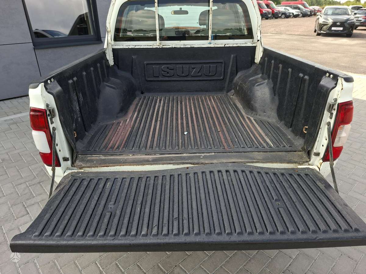 Isuzu TF 2006 — photo 21