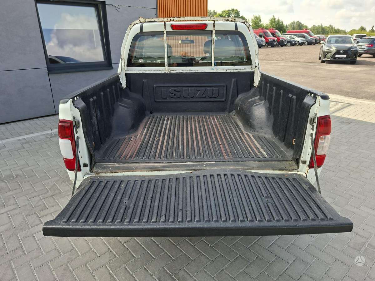 Isuzu TF 2006 — photo 7