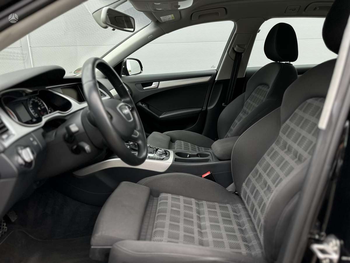 Audi A4 2015 — photo 12