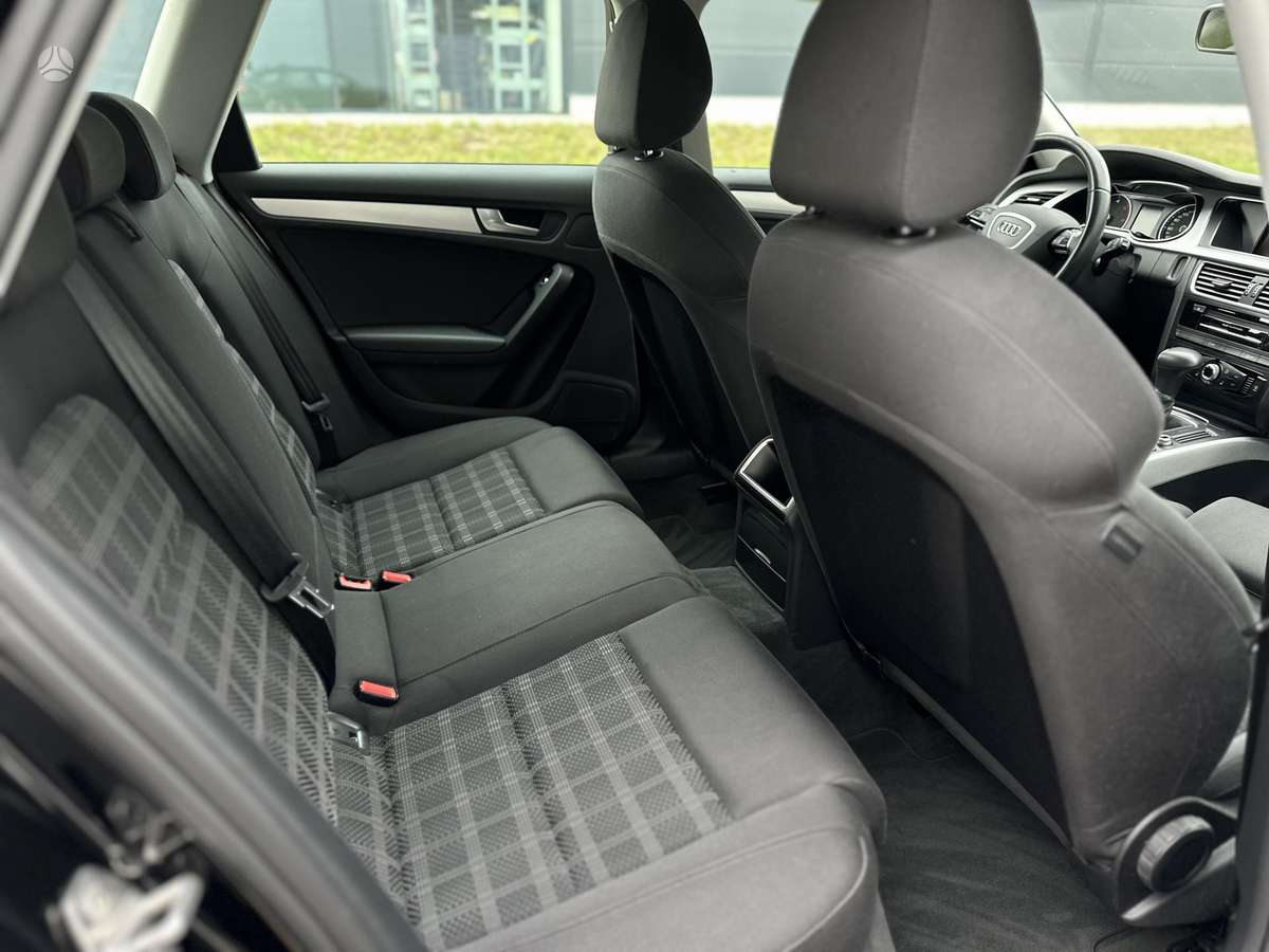 Audi A4 2015 — photo 17