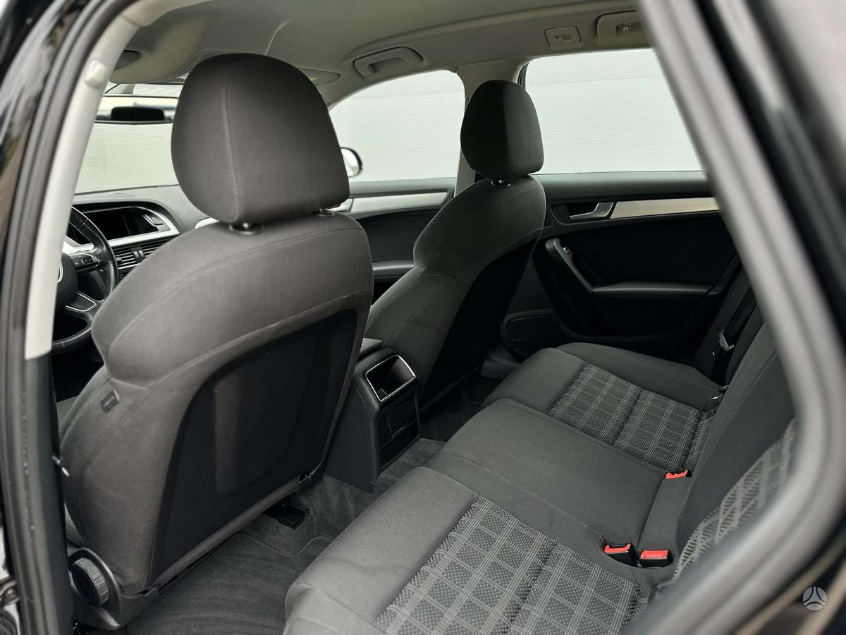 Audi A4 2015 — photo 18