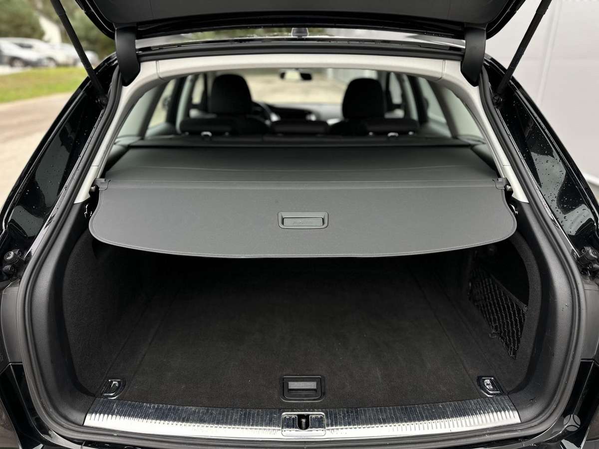 Audi A4 2015 — photo 22