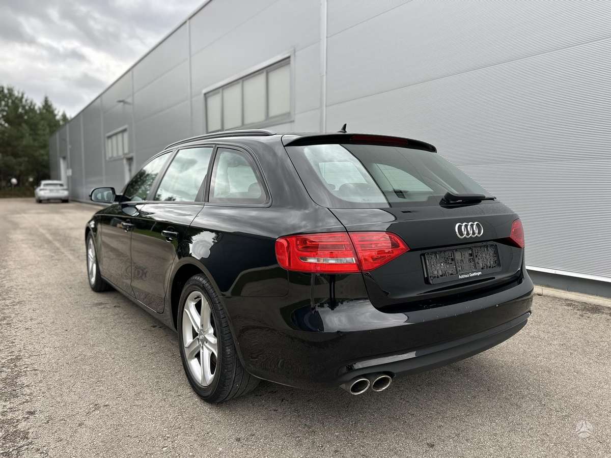 Audi A4 2015 — interior
