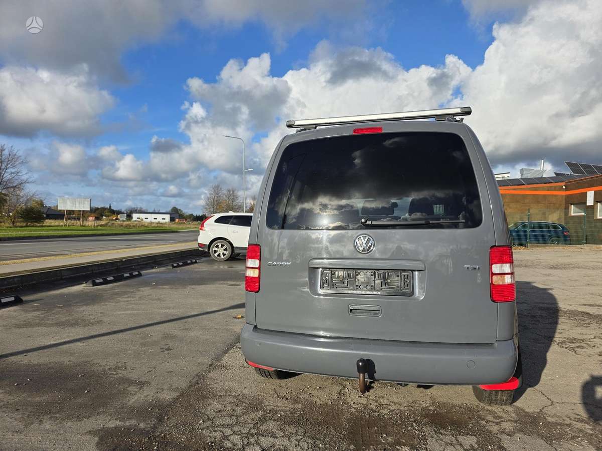 Volkswagen Caddy 2013 — engine 1200 cm³