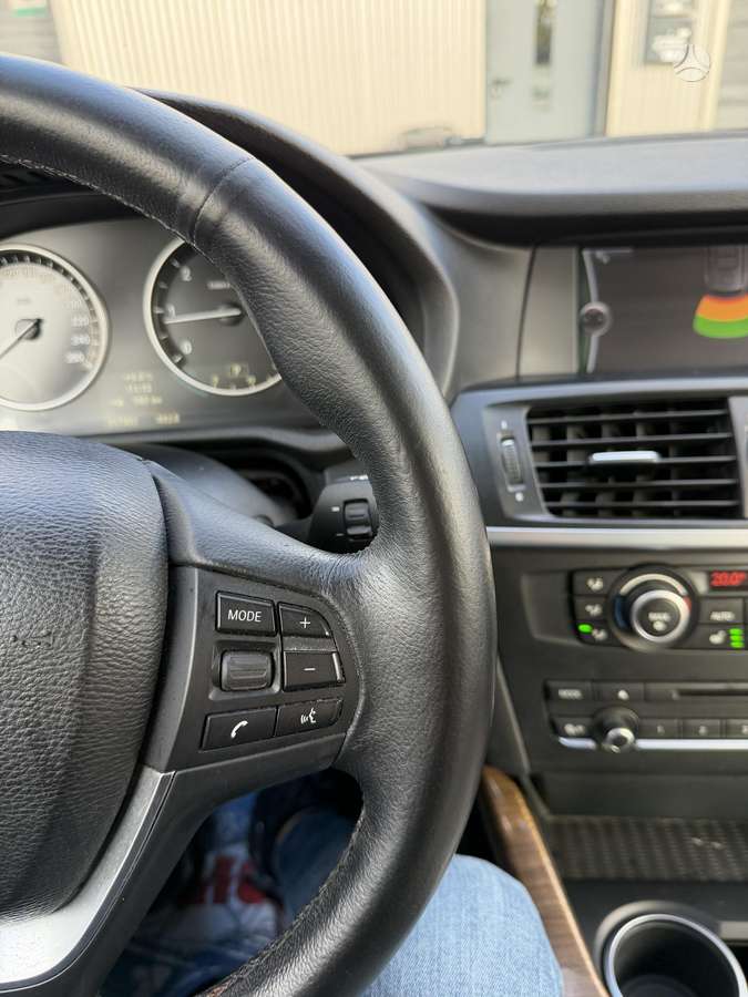 BMW X3 2012 — photo 32