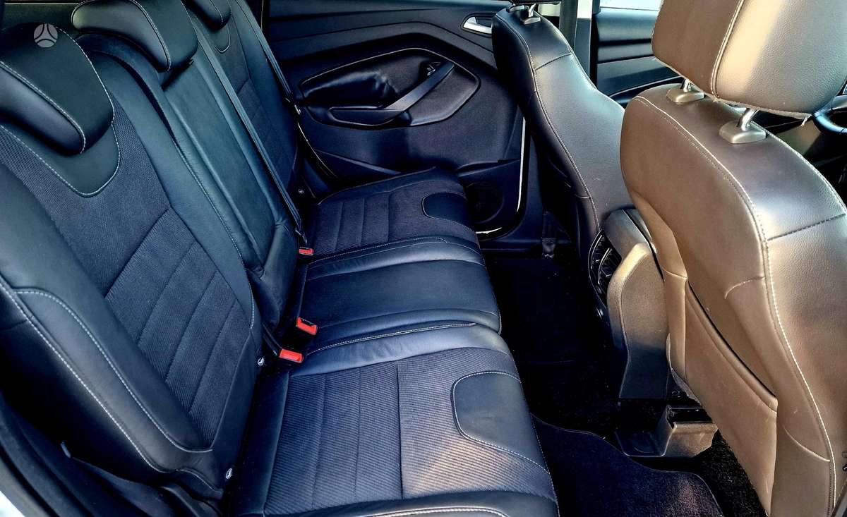 Ford Kuga 2013 — photo 16
