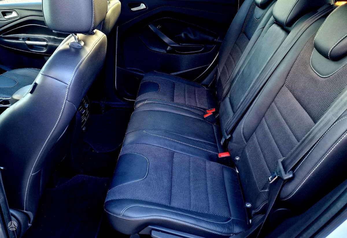 Ford Kuga 2013 — photo 17