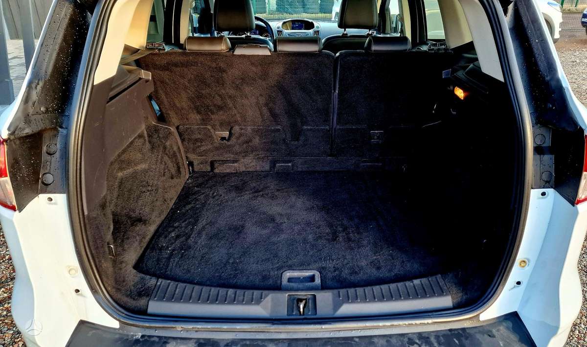 Ford Kuga 2013 — photo 18