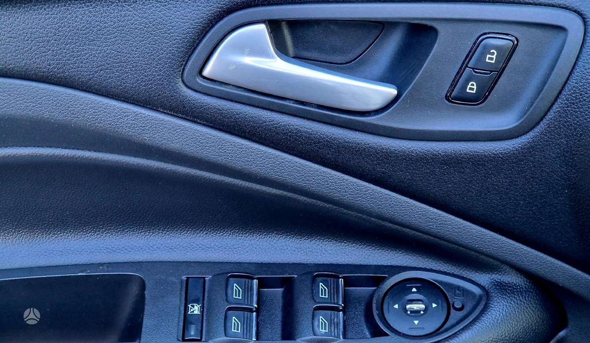 Ford Kuga 2013 — photo 20