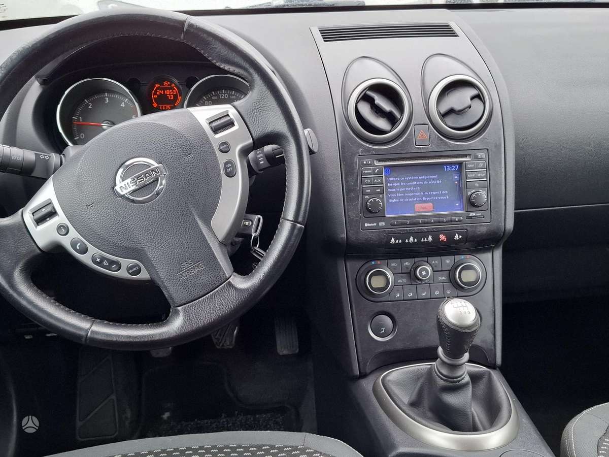 Nissan Qashqai 2009 — photo 10
