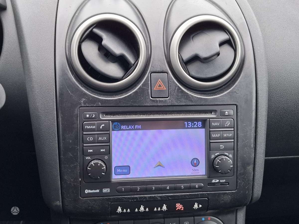 Nissan Qashqai 2009 — photo 11