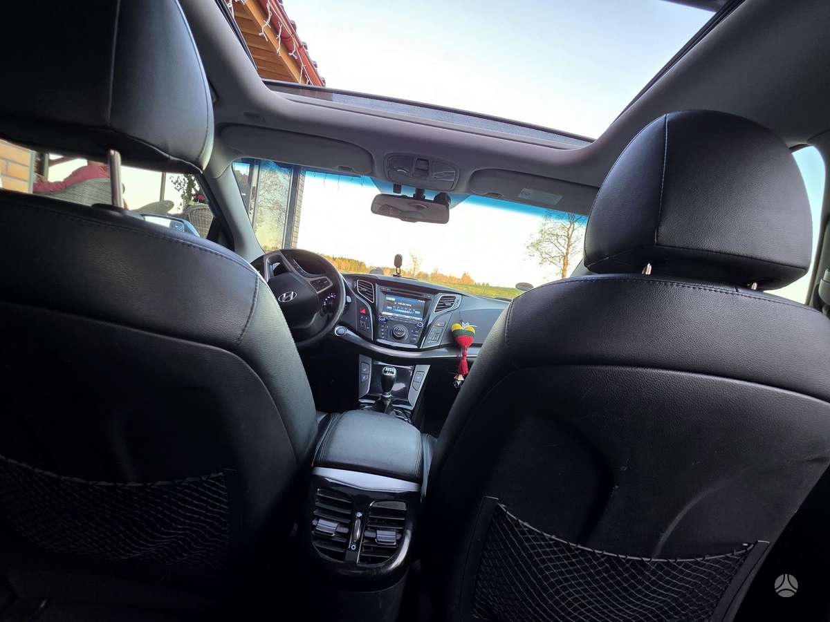 Hyundai i40 2013 — photo 11