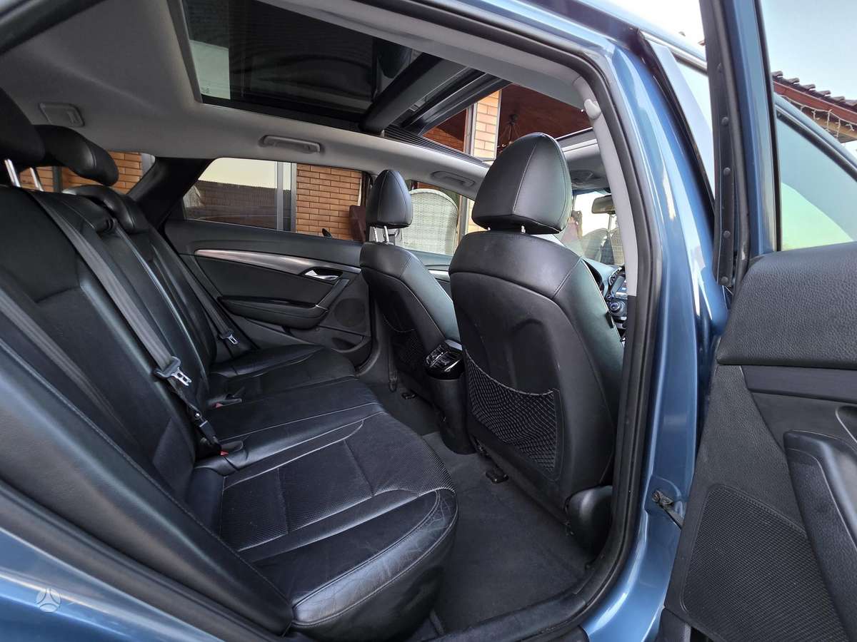 Hyundai i40 2013 — photo 12
