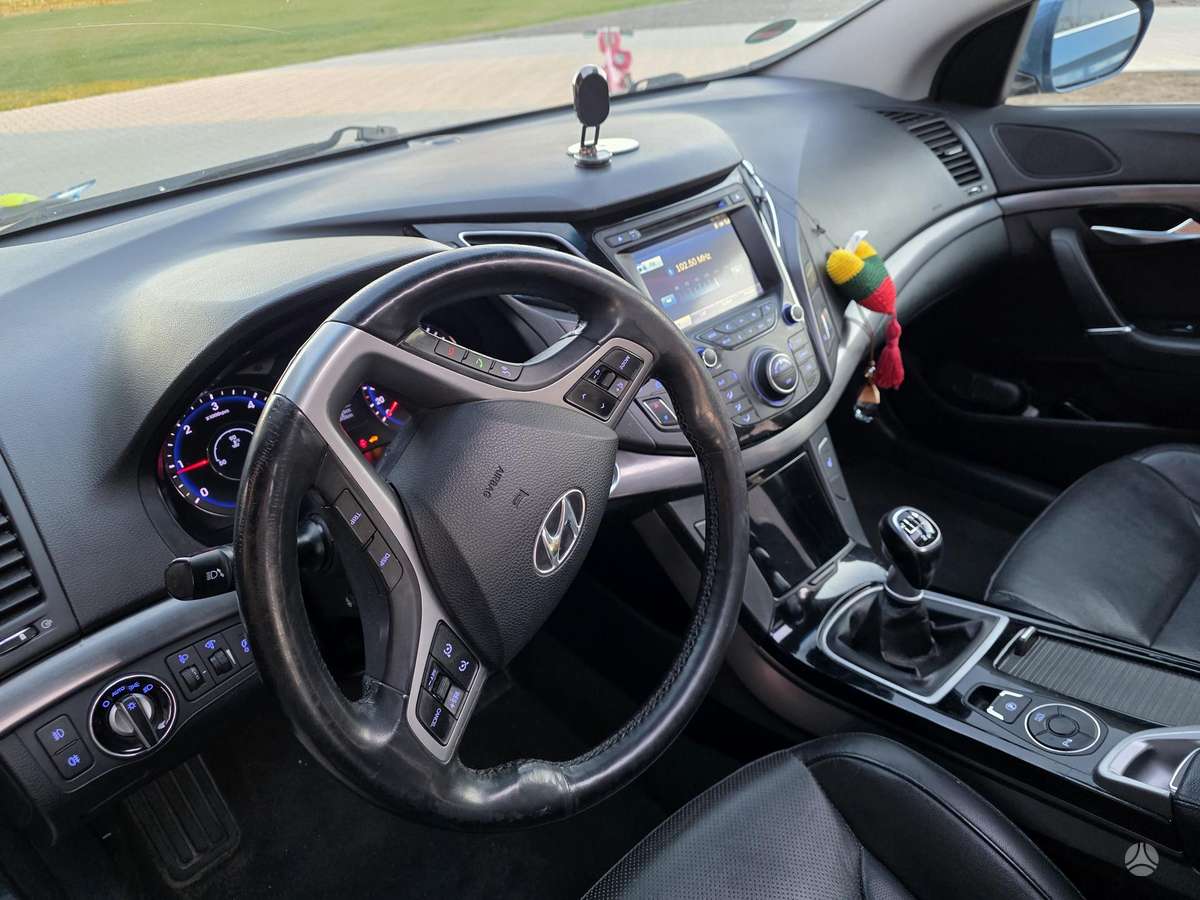 Hyundai i40 2013 — photo 15