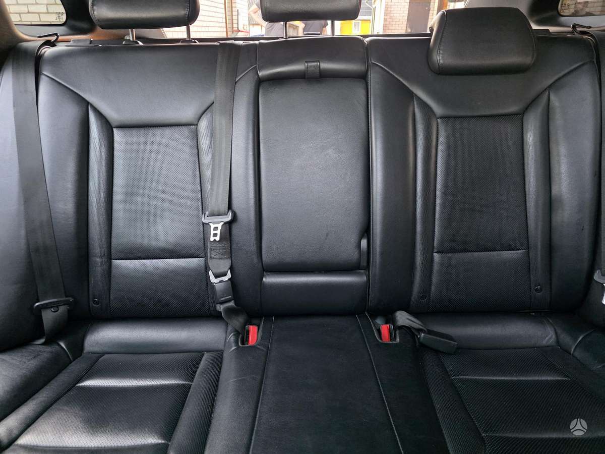 Hyundai i40 2013 — photo 17