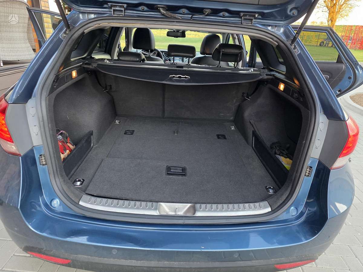 Hyundai i40 2013 — photo 19