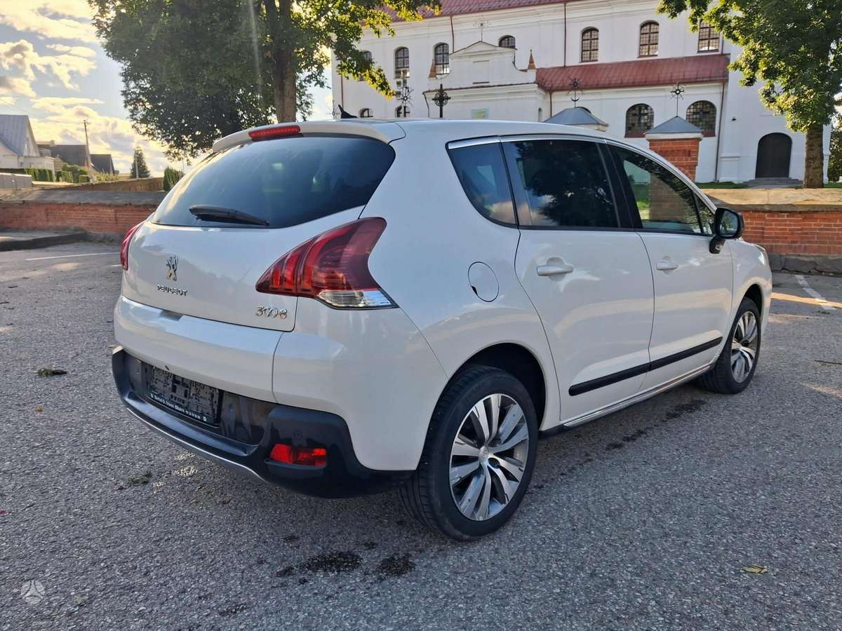 Peugeot 3008 2015 — photo 11