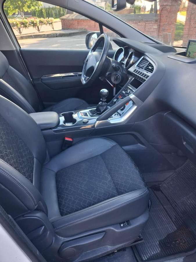 Peugeot 3008 2015 — photo 25