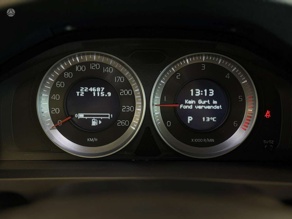 Volvo V60 2011 — photo 13