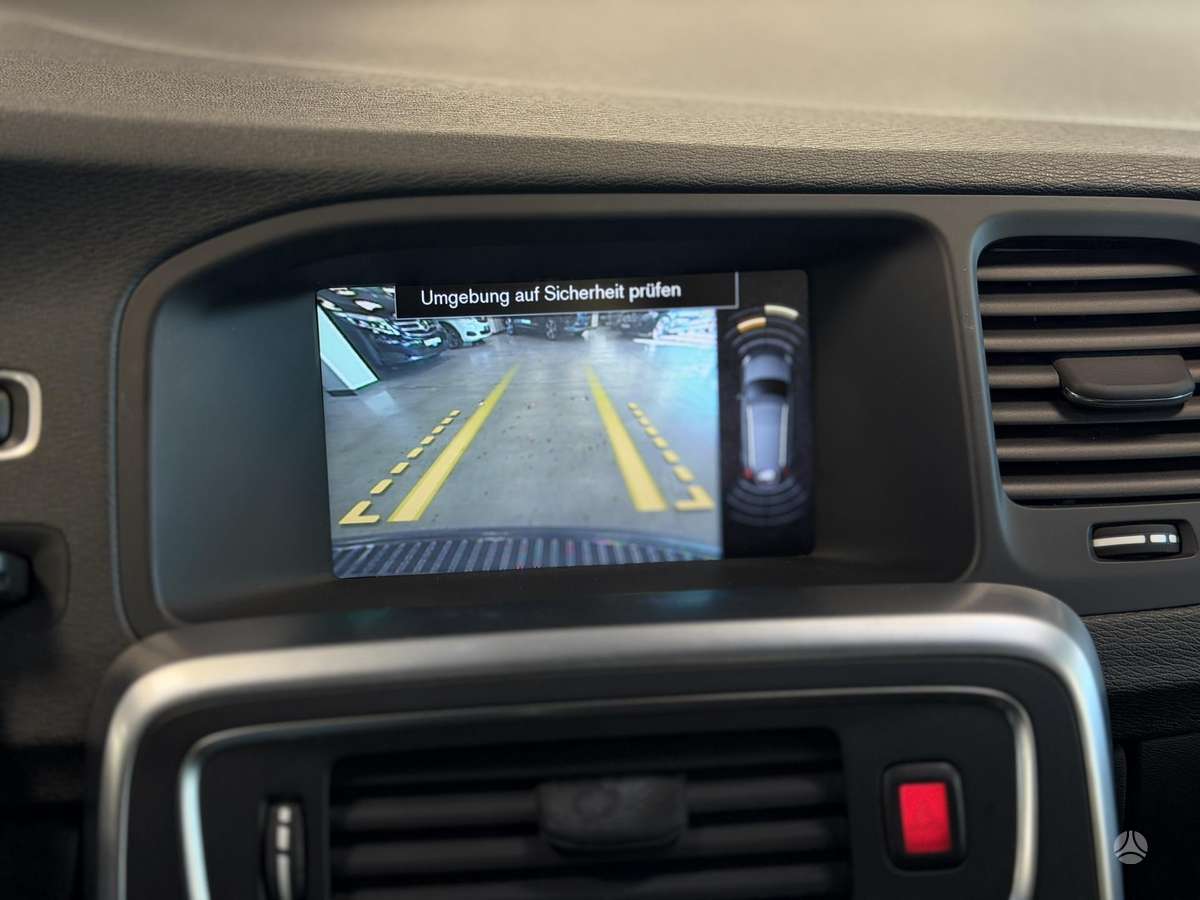 Volvo V60 2011 — photo 15