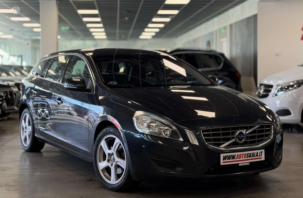 Volvo V60 2011 — photo 19