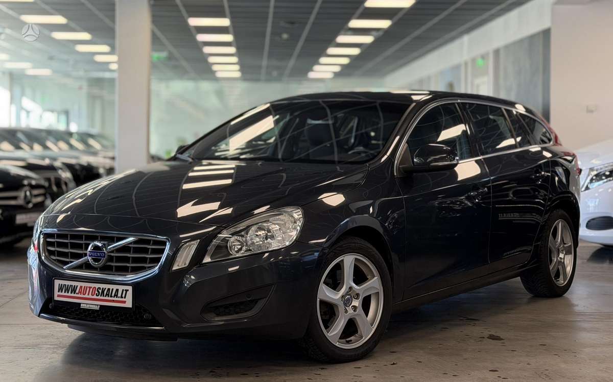 Volvo V60 2011 — photo 22