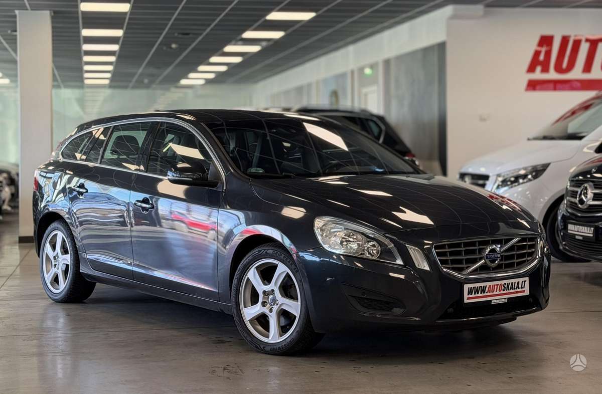 Volvo V60 2011 — photo 23